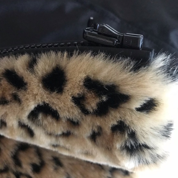 Kristen Blake Reversible Winter Vest - Picture 5 of 7